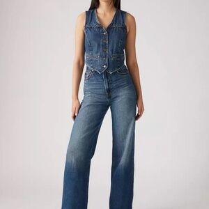 NWOT Levis Ribcage Wide Leg Jean Dark Wash